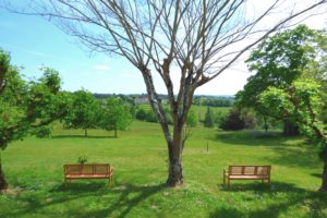 Bel Air de Rosette - 2 Bancs pour se détendre devant la vue